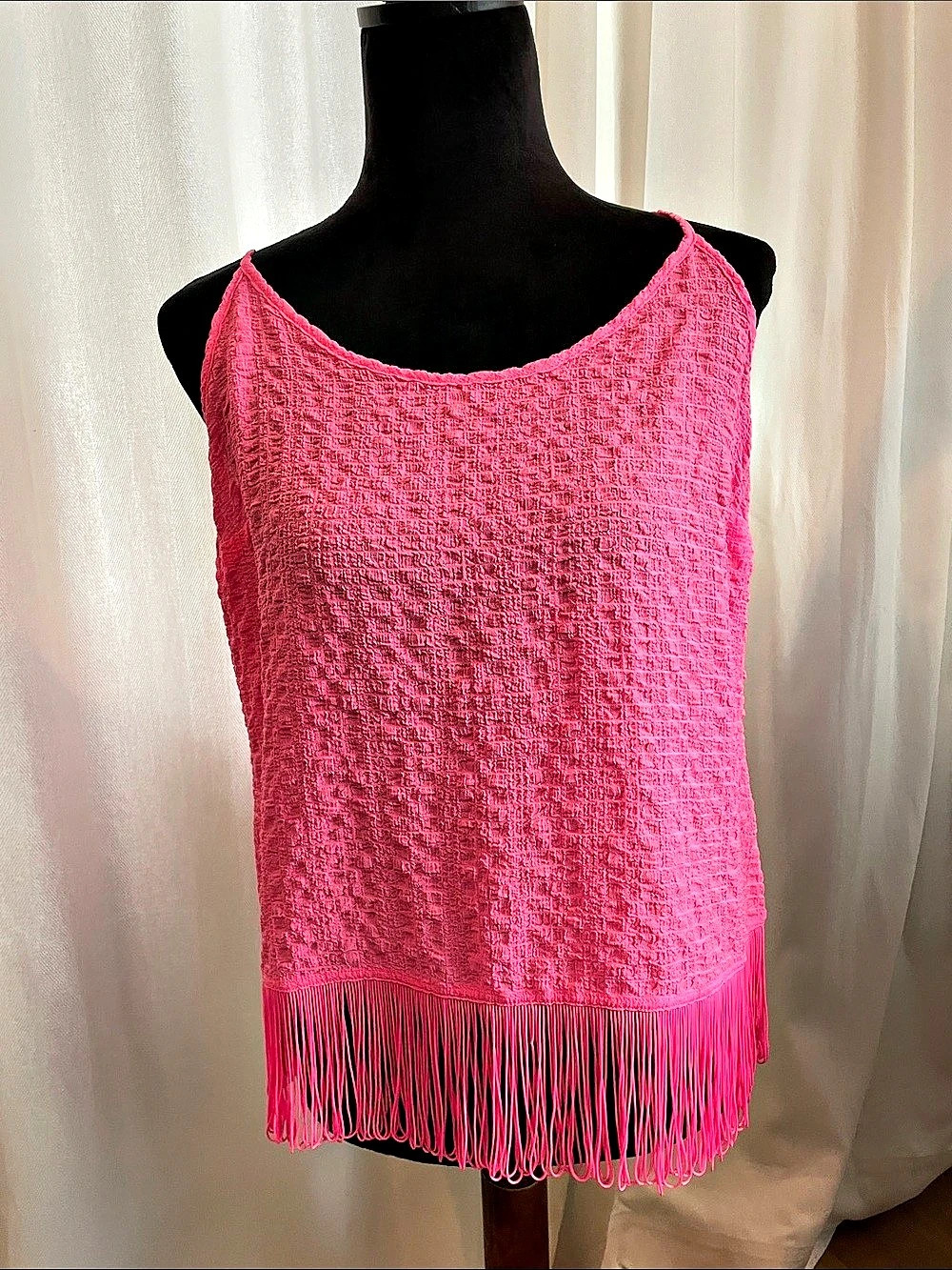 Lilly Pulitzer Naeem Top in Berry Sangria - Size Medium
